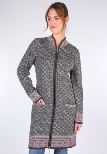 Вязаная кофта