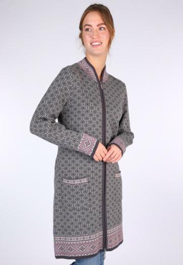 Вязаная кофта