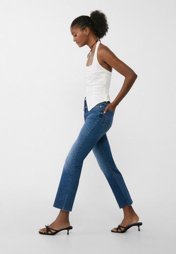 Короткие джинсы