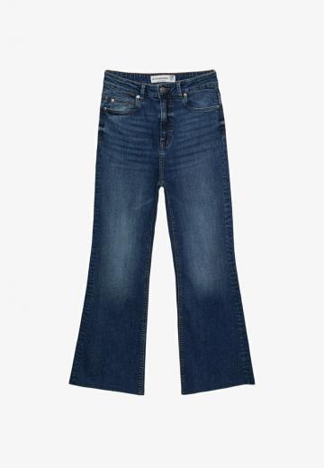 Короткие джинсы