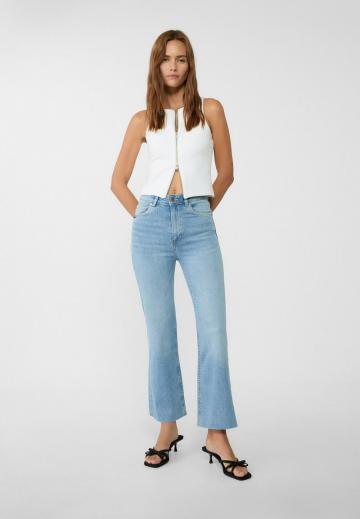 Короткие джинсы