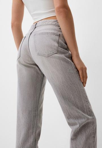 Прямые джинсы