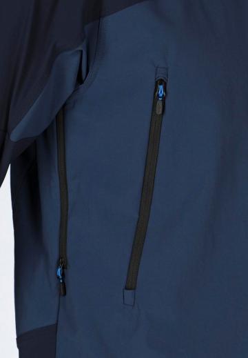 Спортивная куртка