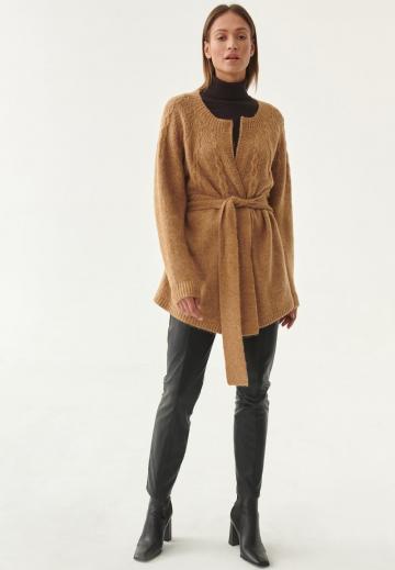 Длинный жилет