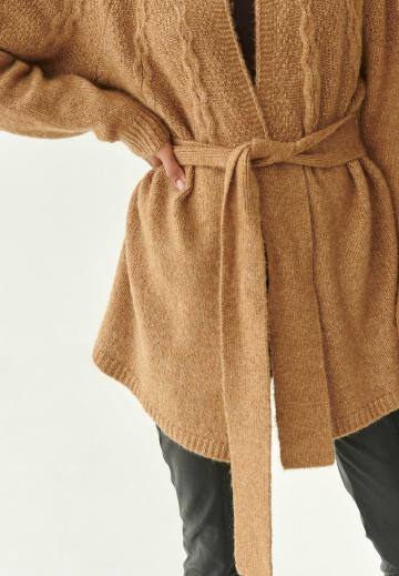 Длинный жилет