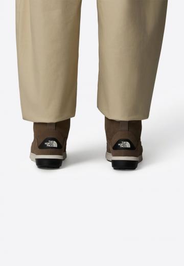 Спортивные сапоги