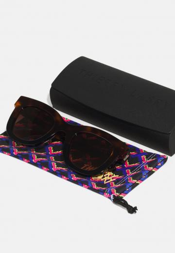 Солнечные очки