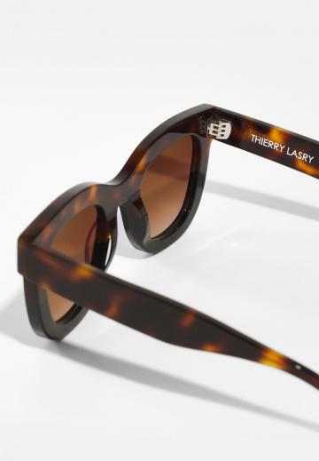 Солнечные очки