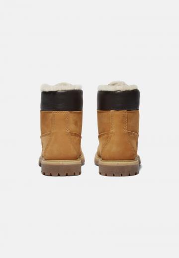 Ботинки на шнуровке