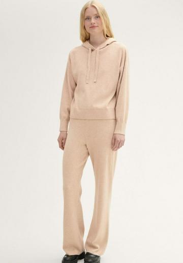 Пуловер с капюшоном