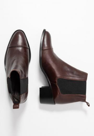 Ботинки челси