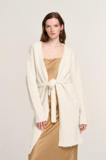 Длинный жилет