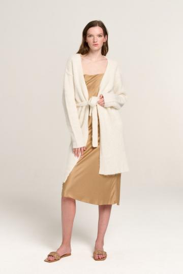 Длинный жилет