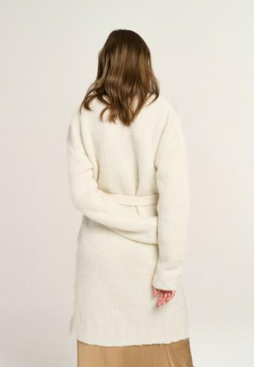 Длинный жилет