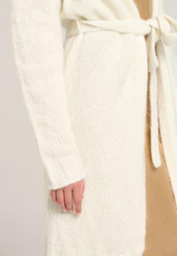 Длинный жилет