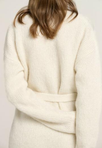 Длинный жилет