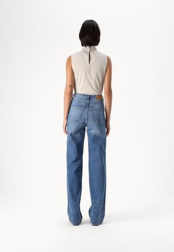 Свободные джинсы