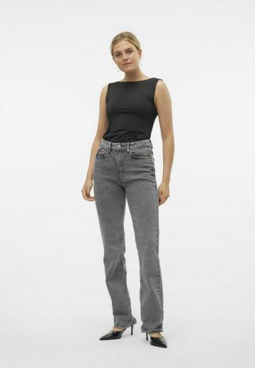Свободные джинсы