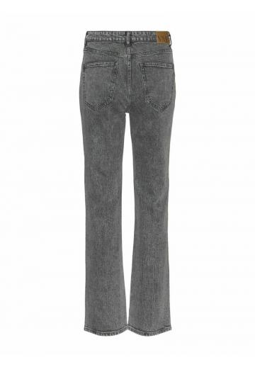 Свободные джинсы