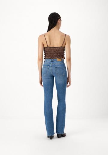 Клешеные брюки