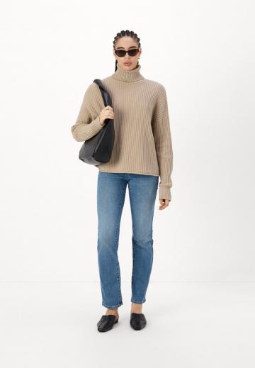 Свободные джинсы