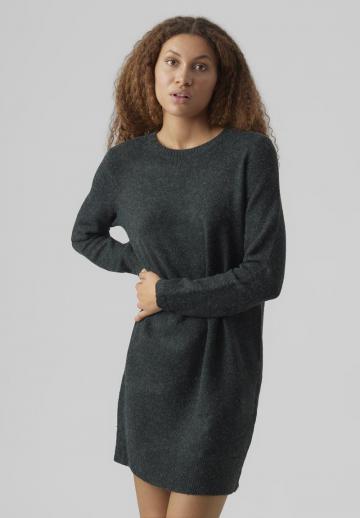 Вязаное платье