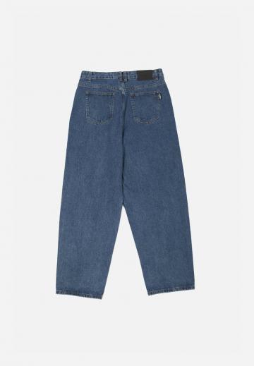 Свободные джинсы