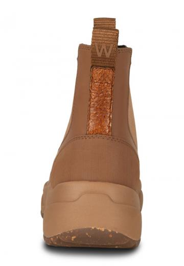 Резиновые сапоги