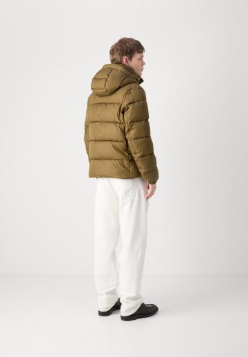 Зимняя куртка