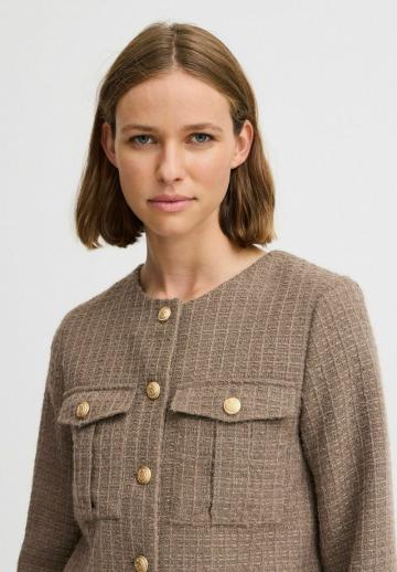 Блейзер с накладными карманами