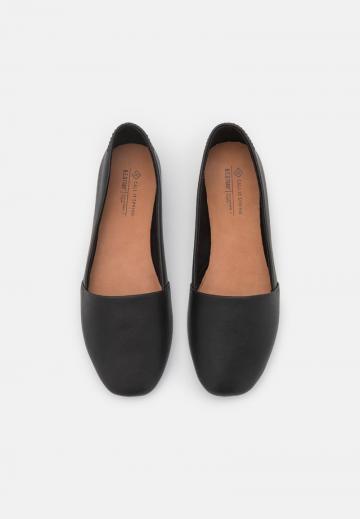 Полуботинки