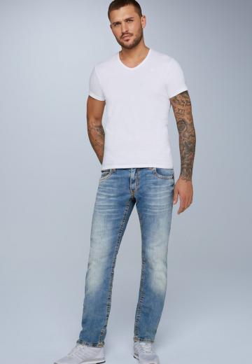 Прямые джинсы