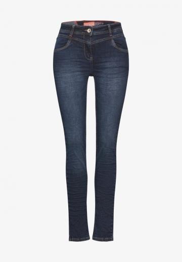 Короткие джинсы