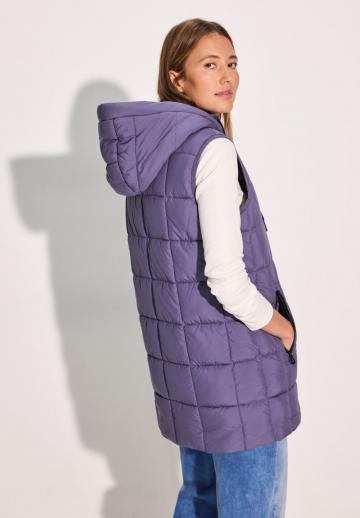 Длинный жилет