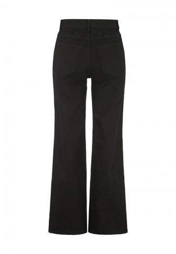 Клешеные джинсы