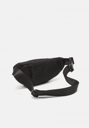 Сумка на пояс