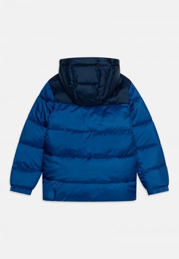 Спортивная куртка