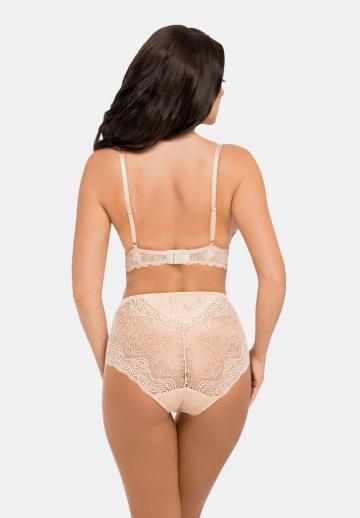 Трусы на бедрах