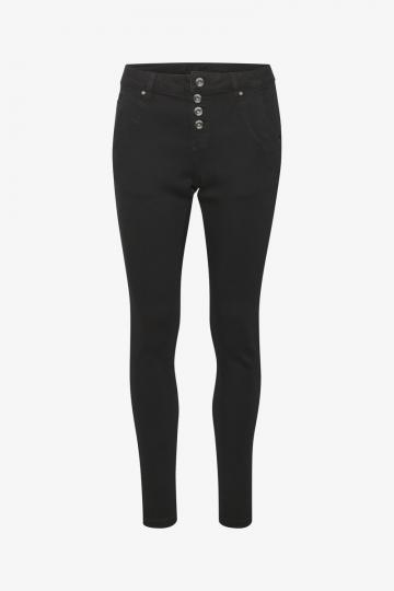 Узкие джинсы