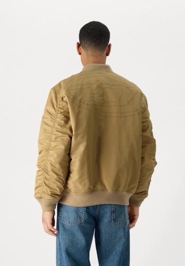 Куртка бомбер
