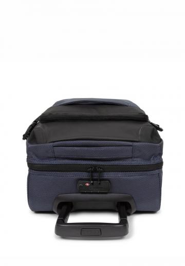 Чемодан на колесах