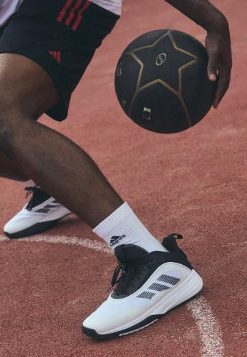 Баскетбольные кроссовки