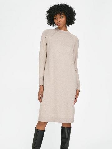 Вязаное платье