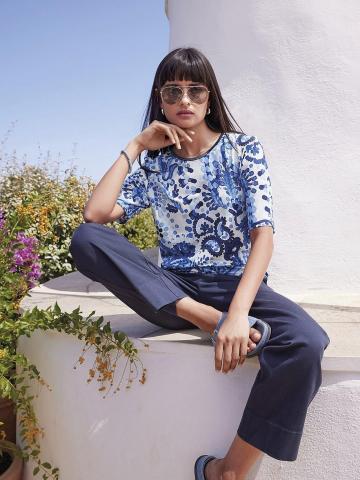 Кофта с круглым вырезом