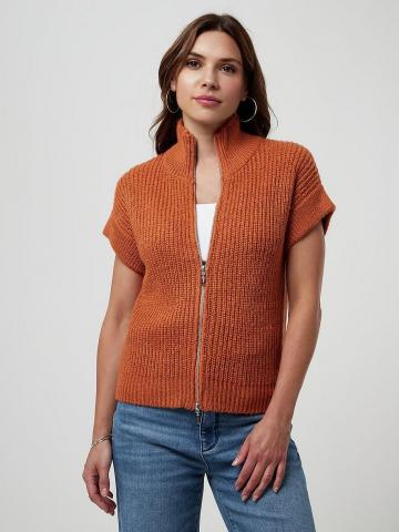 Вязаная жилетка