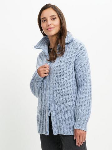 Вязаная кофта