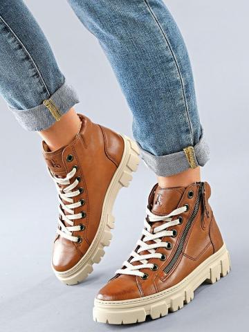 Полусапожки на шнурках