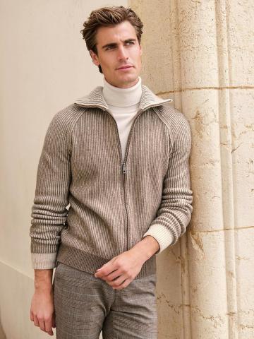 Вязаная кофта