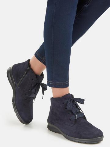 Полусапожки на шнурках