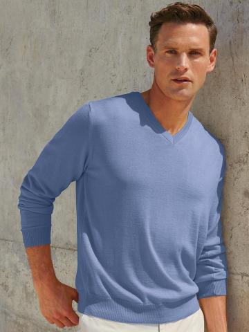 Пуловер с вырезом V